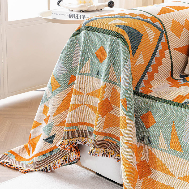 Sofaüberwurf aus Chenille mit Geometrischem Muster und Fransen