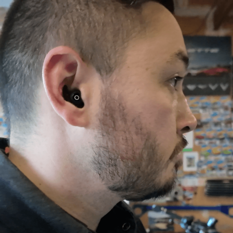 Bluetooth-In-Ear-Kopfhörer mit Silikonhülle und Ladeetui