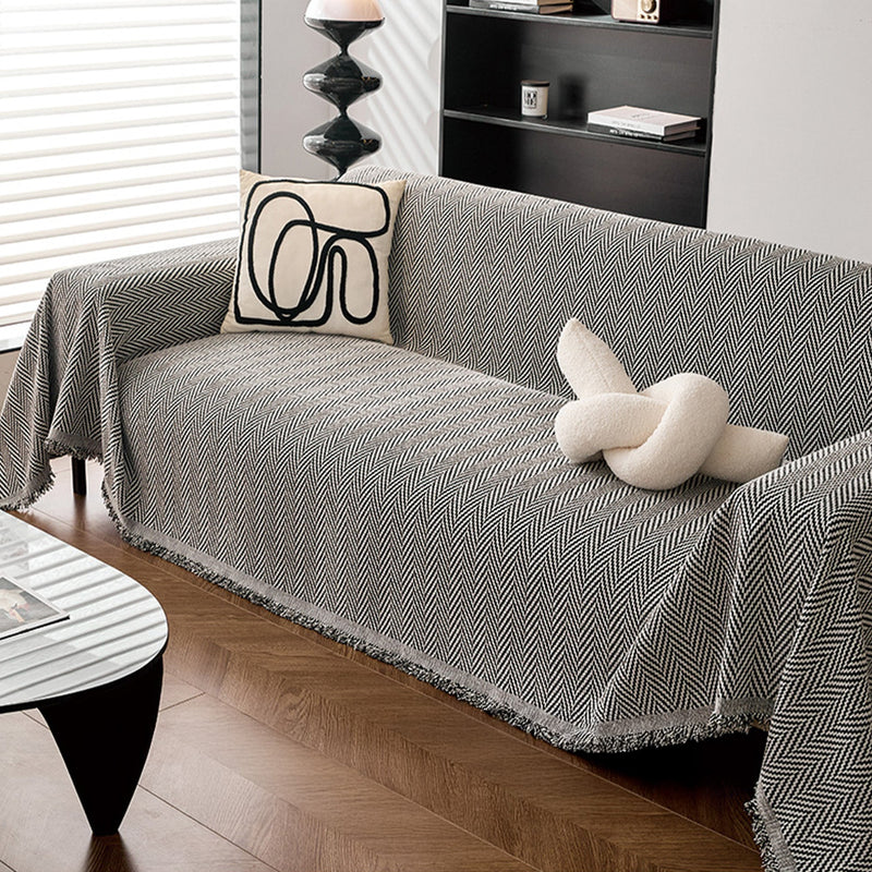 Sofaüberwurf aus Chenille mit Feinem Fischgrätmuster und Fransen