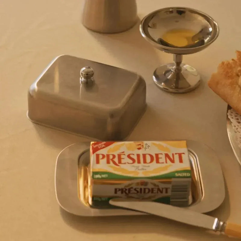 Butterdose aus Edelstahl mit Deckel im Klassischen Design