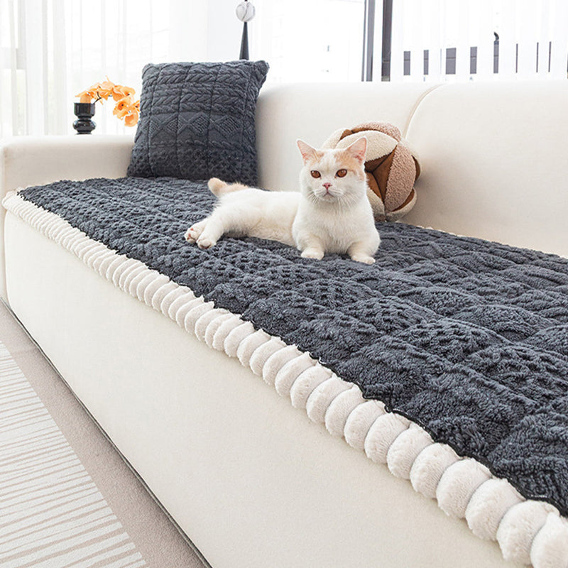 Sofaauflage aus Plüsch mit Jacquardstruktur und Rundem Saum