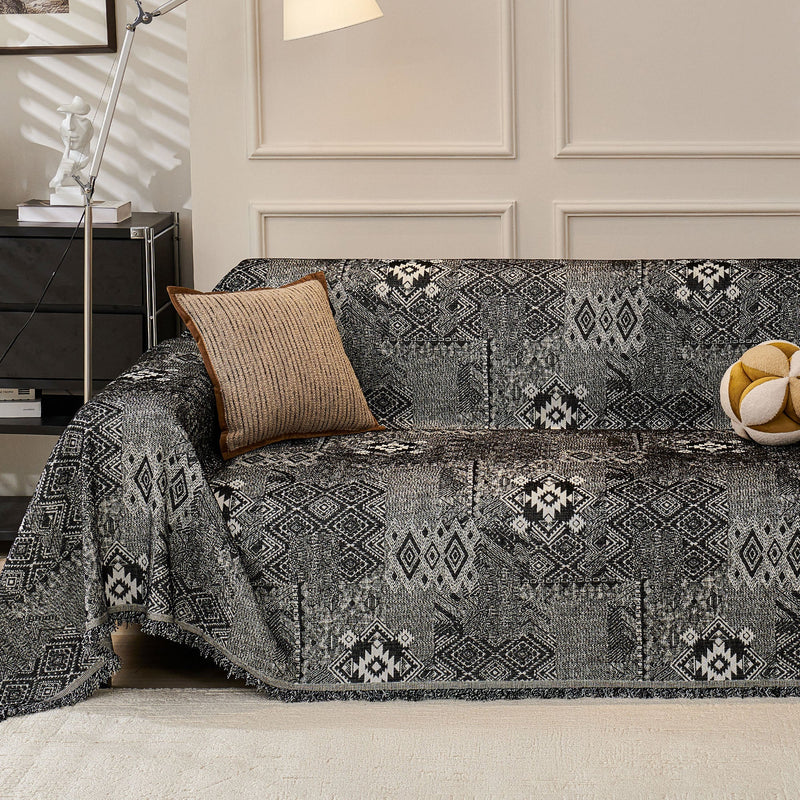 Sofaüberwurf mit Geometrischem Webmuster und Fransen im Boho-Stil