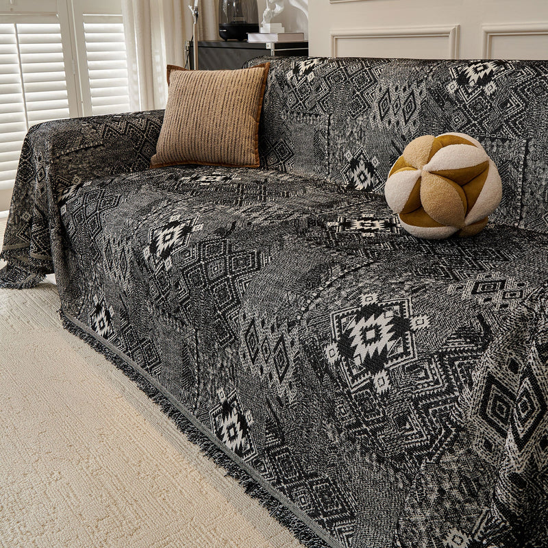 Sofaüberwurf mit Geometrischem Webmuster und Fransen im Boho-Stil