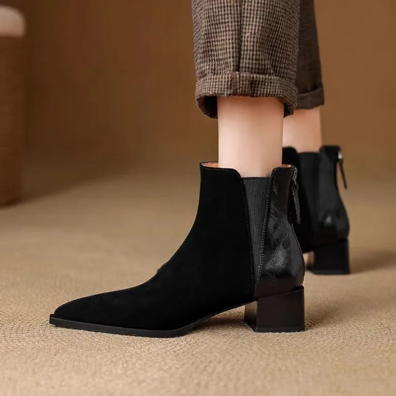 Stiefeletten für Damen mit Spitzer Form und Blockabsatz