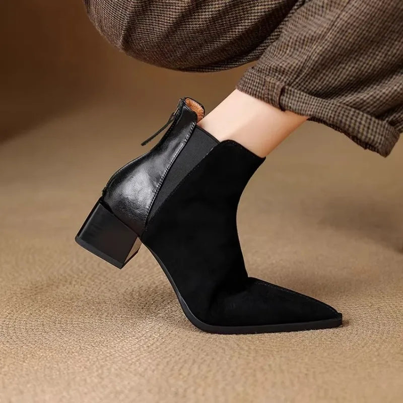 Stiefeletten für Damen mit Spitzer Form und Blockabsatz