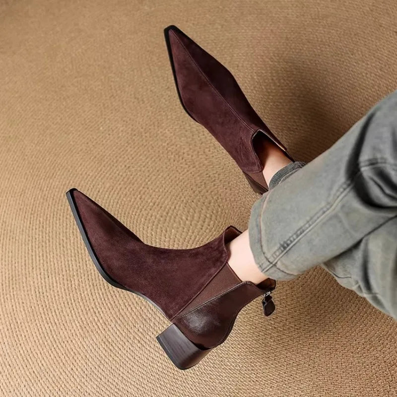 Stiefeletten für Damen mit Spitzer Form und Blockabsatz