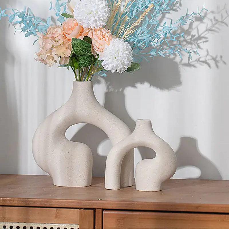 Keramikvase mit Abstrakter Bogenform