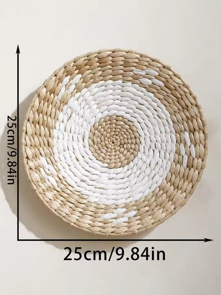 Wandkorb aus Strohgeflecht mit Geometrischem Dekormuster