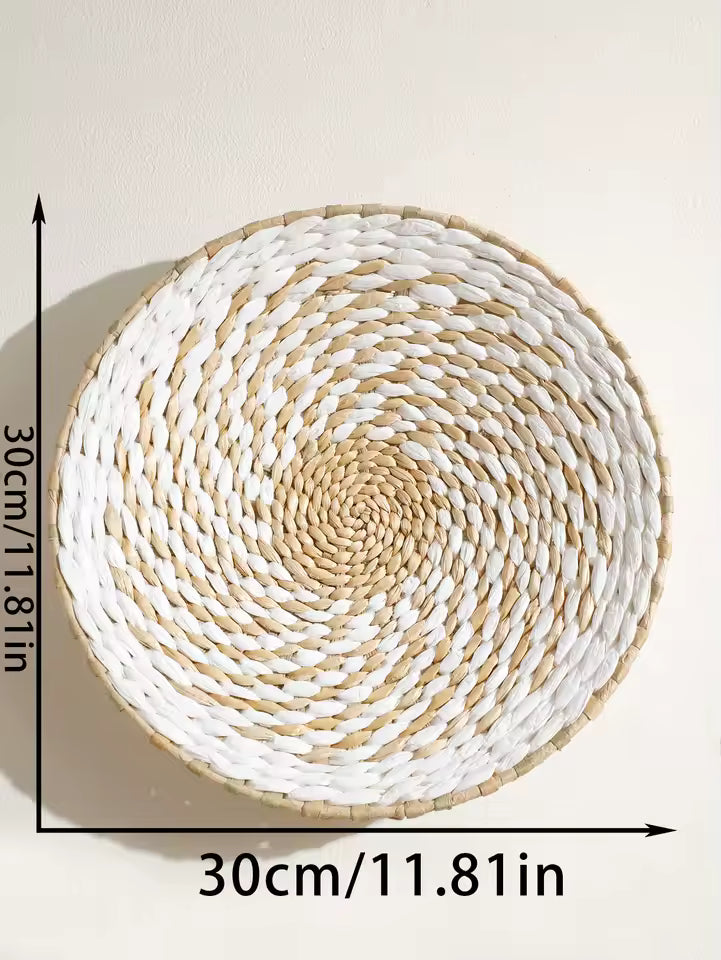 Wandkorb aus Strohgeflecht mit Geometrischem Dekormuster