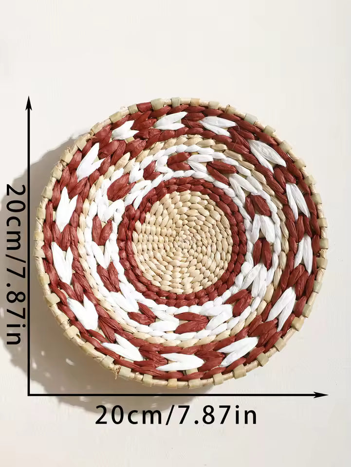 Wandkorb aus Strohgeflecht mit Geometrischem Dekormuster