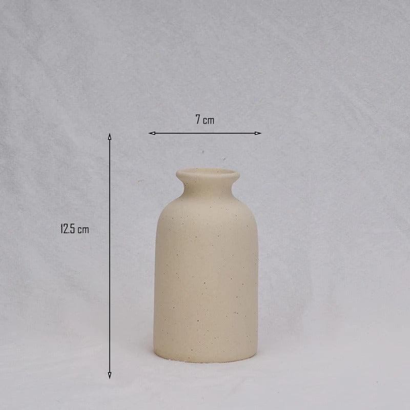 Keramikvase mit Gesprenkelter Oberfläche in Mehreren Formen