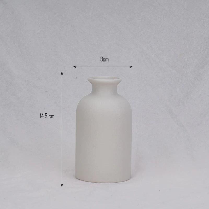 Keramikvase mit Gesprenkelter Oberfläche in Mehreren Formen
