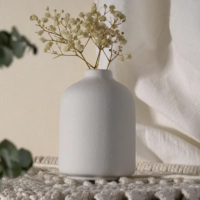 Keramikvase mit Gesprenkelter Oberfläche in Mehreren Formen