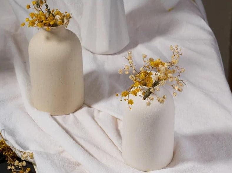 Keramikvase mit Gesprenkelter Oberfläche in Mehreren Formen
