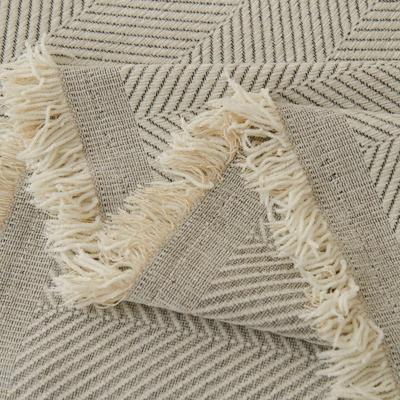 Sofaüberwurf mit Fischgrätmuster und Fransen für Sofa und Bett