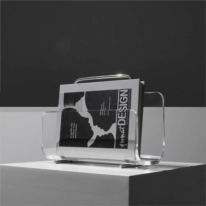 Zeitschriftenhalter aus Acryl mit Schlankem Metallrahmen