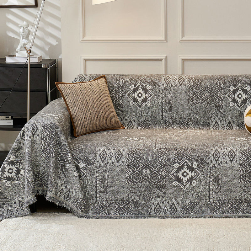 Sofaüberwurf mit Geometrischem Webmuster und Fransen im Boho-Stil