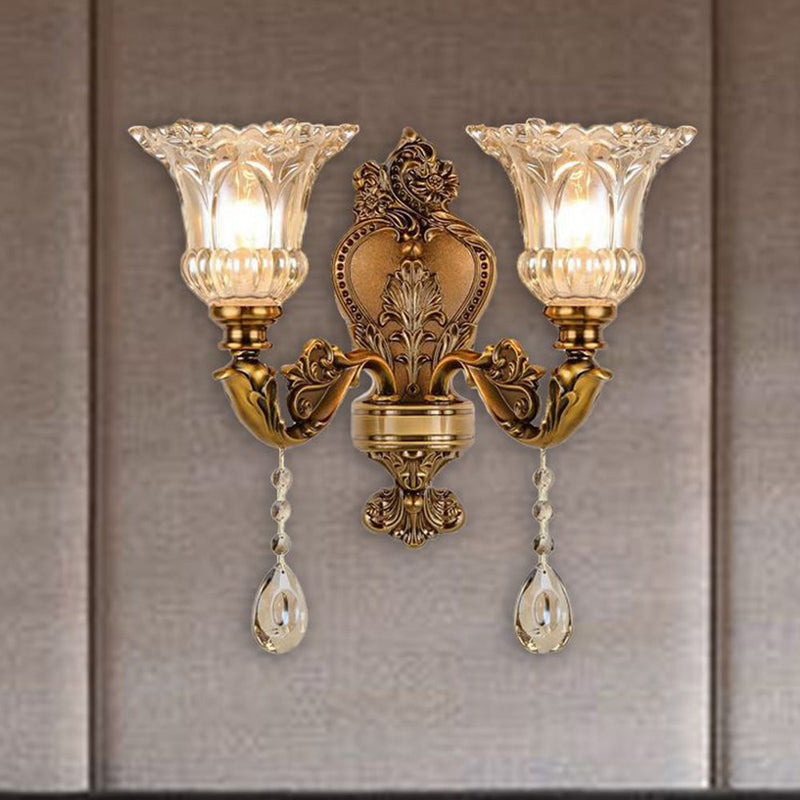 Wandleuchte mit Glasschirm und E14-Fassung im Klassischen Stil