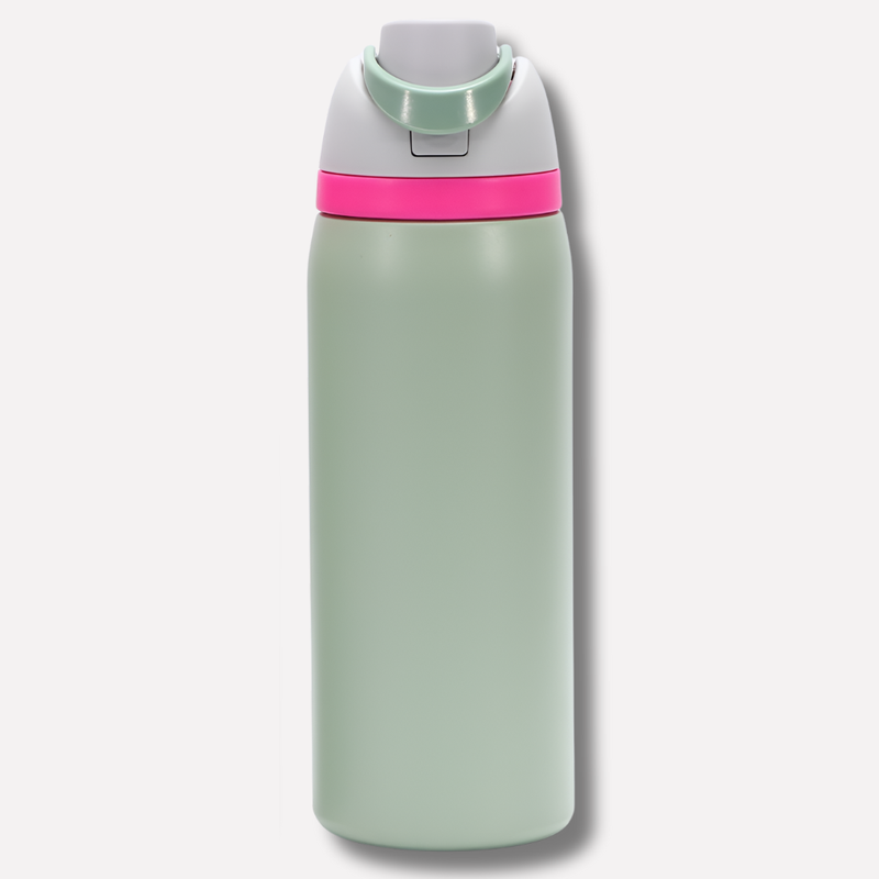 Isolierte Trinkflasche mit integriertem Strohhalm