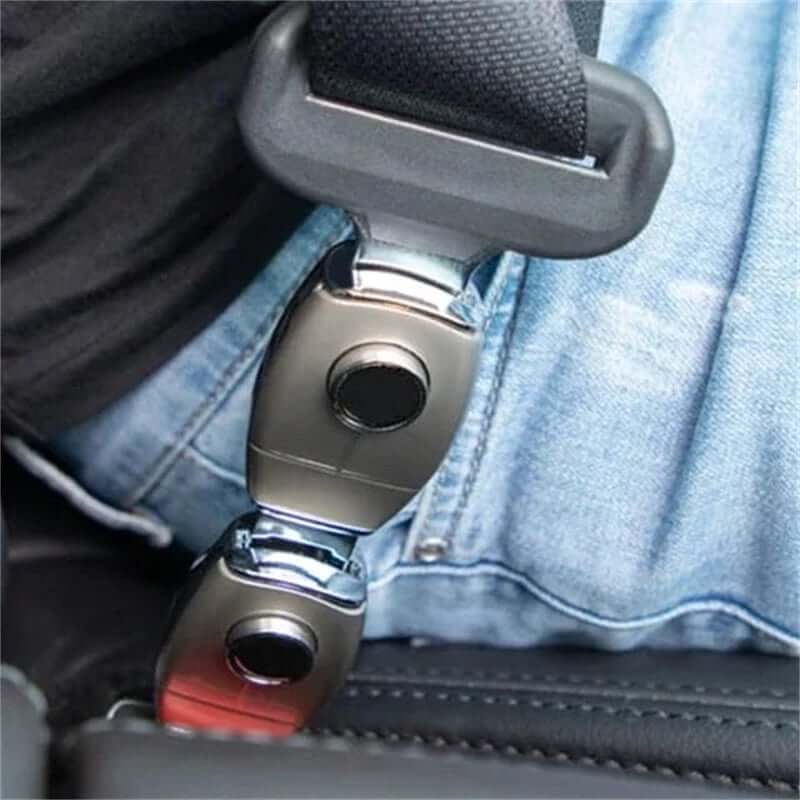 Metall-Gurtverlängerer fürs Auto mit Schnellverschluss